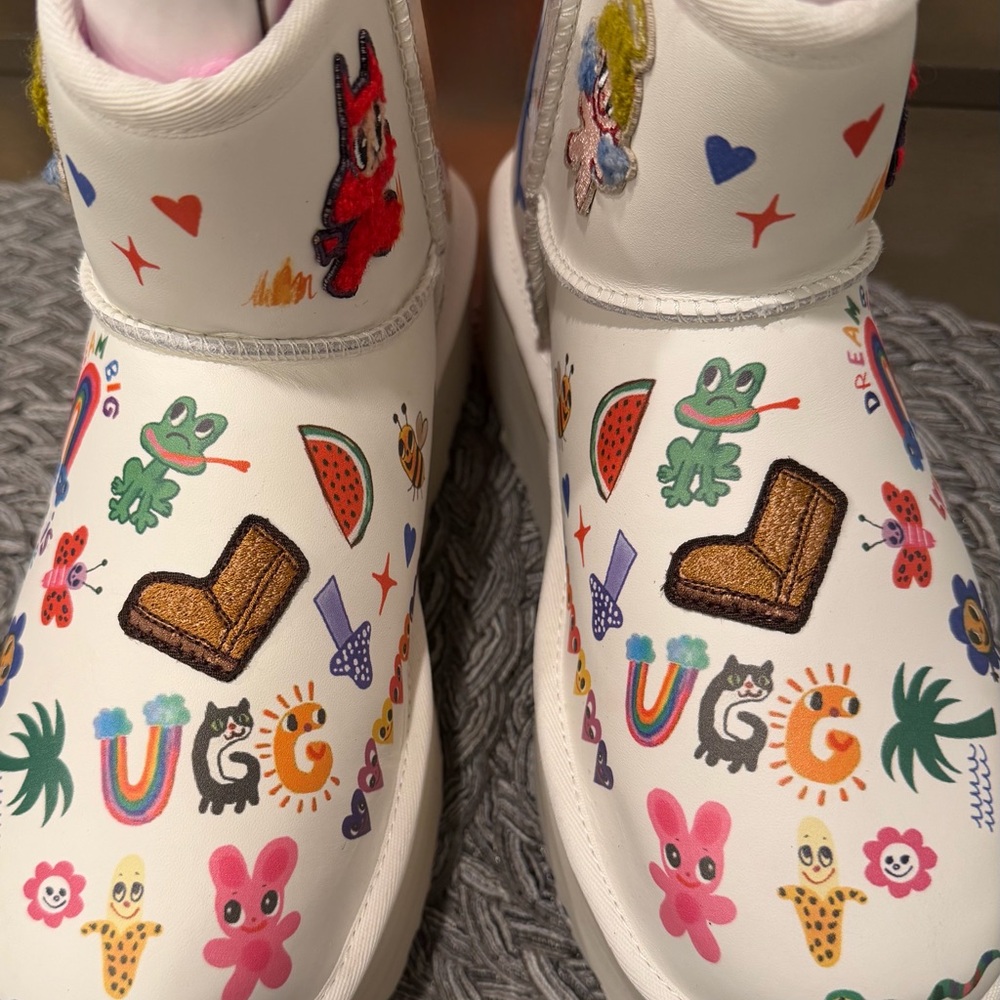 Ugg Platform Sketch Boot size 9 - Picture 4 of 9